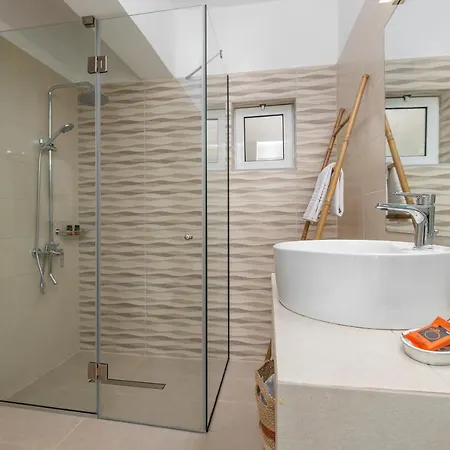 V&C Paradise Apartments Rodakino Extérieur photo