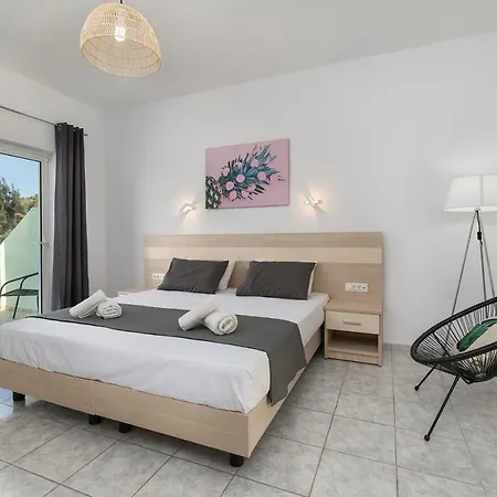 V&C Paradise Apartments Rodakino Extérieur photo
